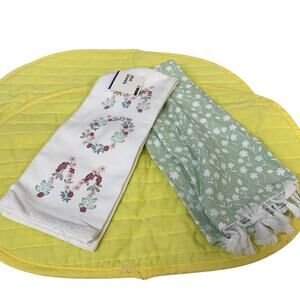 Lot Of 4 Mom Floral Tassel Dish Towels Yellow Green Reversable Placemats